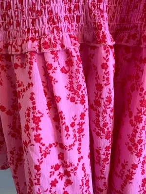 Pink floral dress Size M thumbnail 2