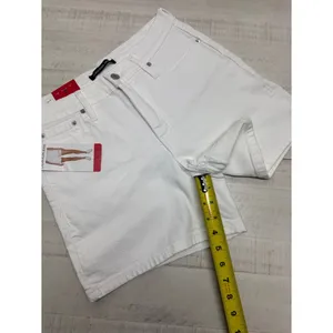 Calvin Klein Jeans Ladies' 5-Pocket Denim Short(NWT thumbnail 5
