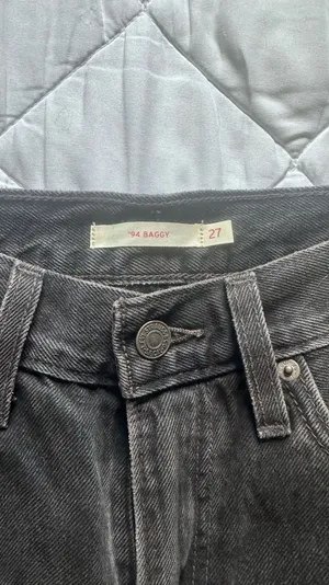 Black Levi’s Jeans thumbnail 4