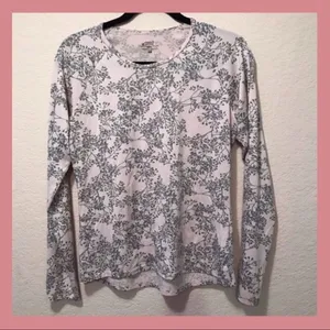 *30off3* NWOT.‎ Patagonia Floral Top. Medium Size.​ thumbnail 2