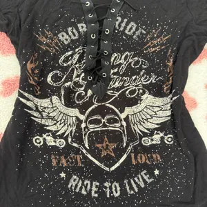 🔥 Y2K Rock Angel Lace-Up Graphic Tee – Biker Grunge Fairycore Vibes Small 🔥 thumbnail 3
