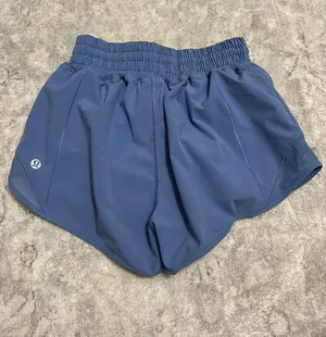 Lululemon Shorts hotty hot 2.5 high rise  thumbnail 1
