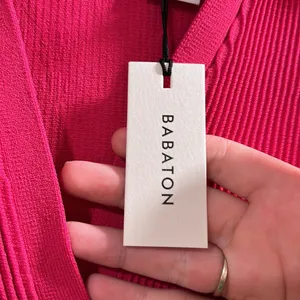 Babaton by Aritzia Sculpt Knit Polo Top Pink XL thumbnail 5