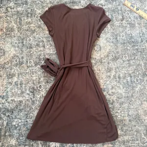 Wilfred Aritzia Lune Mini Dress Brown Short Sleeve Tie Wrap Women's M thumbnail 3