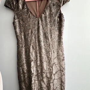 Gianni Bini Elegant Sequin Dress thumbnail 4