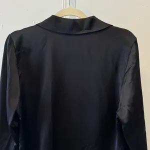 Juicy Couture Black Satin Feather Trim Pajama Top Rhinestone JC‎ Logo Mens Small thumbnail 6