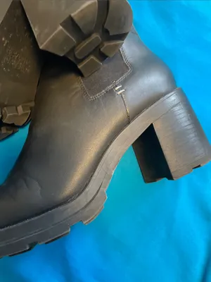 Crown Vintage Black Leather Square-Toe Combat Boots thumbnail 4
