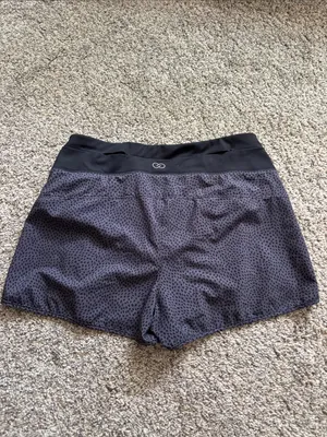 CALIA by Carrie Underwood shorts size medium thumbnail 2