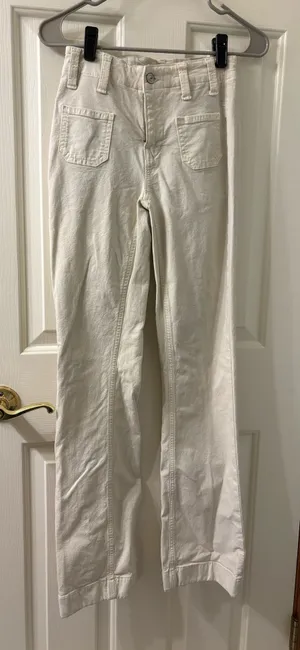 American Eagle White Cargo Pants  thumbnail 1