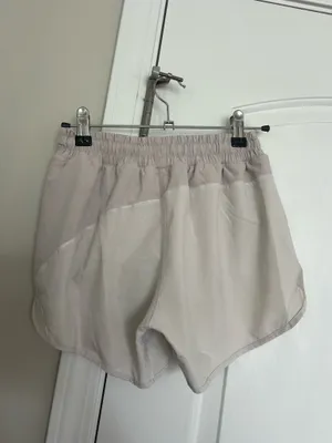 lululemon ivory shorts thumbnail 2