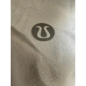 Lululemon Align Tank Top White Nulu Built-in Bra Size 6 LW1CRTS thumbnail 3