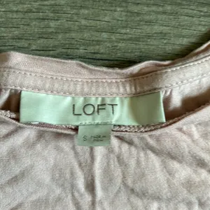 Loft pink ruffle sleeve tshirt thumbnail 3