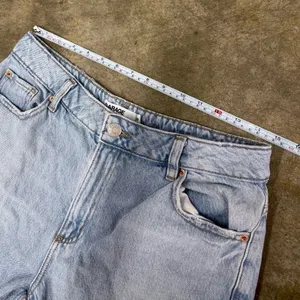 Garage 90s straight leg Jeans raw hem thumbnail 4