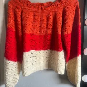 Sweater multicolored super cute!! Size Medium Red thumbnail 2