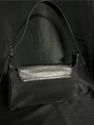 Tommy Hilfiger Women’s Black Leather Shoulder Bag Handbag Purse thumbnail 2