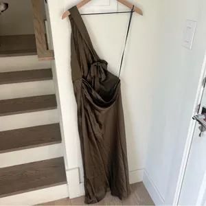 NWT Reformation Dasha Silk One Shoulder Maxi Dress in Morel Brown thumbnail 6
