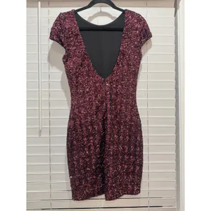 Dress‎ The Population Sequin Mini Dress Sz Small Burgundy Glam Cap Sleeve Formal thumbnail 7