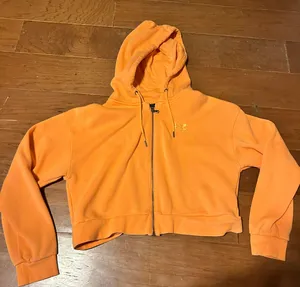 Under Armour Cropped Zip Up thumbnail 1