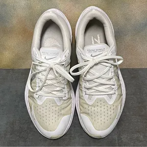 Nike Zoom Winflo 8 CW3421-104 Women's White Metallic Silver Running Shoes Size 8 thumbnail 4
