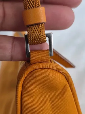 Authentic Prada Re-Edition 2002 Cloth Handbag thumbnail 8