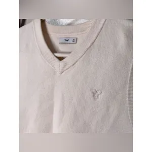 Aritzia TNA Moore Knit Ivory Vest thumbnail 4