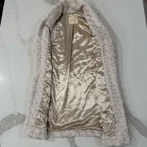 Altar’d State Plush Faux Fur Long Vest Womens Small Cream Cozycore Lined Pockets thumbnail 6