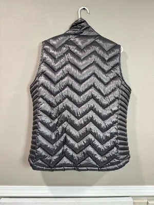 Calvin Klein Quilted Black Puffer Vest - Lightweight Sleeveless Jacket thumbnail 4