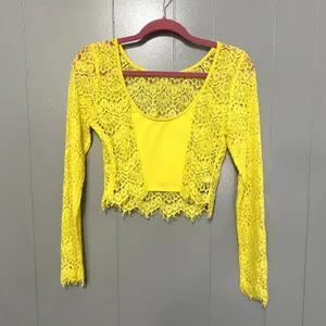Bebe Yellow Lace Sheer Long Sleeve Open Back Chic Party Crop Top M thumbnail 4