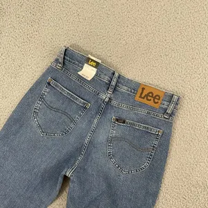 Lee Elevated Retro‎ Flare Jeans Women 8 Medium Wash Mid Rise Denim New thumbnail 5