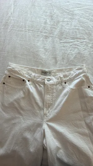 Abercrombie Wide-Leg High-Rise Jeans thumbnail 2