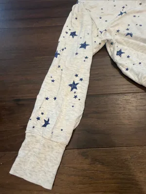 Love by GAP Light Gray Sweatshirt with Navy Stars Size Large - C60-029 thumbnail 4