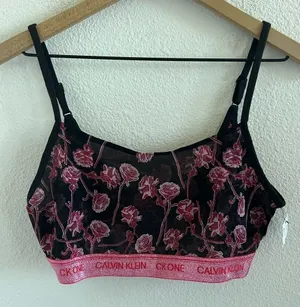 NWT Calvin Klein One Mesh Floral Pull On Bralette Adj Straps Romantic Pink Large thumbnail 1