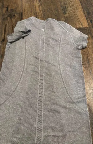 Lululemon Swiftly Tech Short Sleeve thumbnail 2