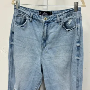 Hollister Ultra High-Rise Mom Jeans Light‎ Wash Distressed Blue Denim W31 L27 thumbnail 3