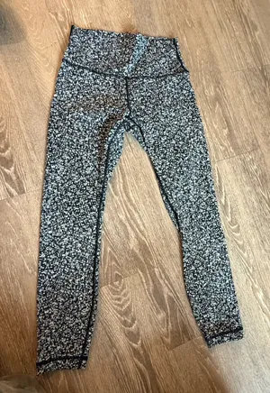 Lululemon Leggings thumbnail 1