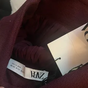 NWT ZARA WOMAN HIGH-WAIST COMBINED PLEATED KNIT SKIRT in BURGUNDY. Size Medium thumbnail 8