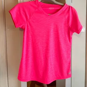 Athletic shirt thumbnail 1