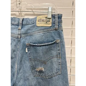 Levi's SilverTab 94 Baggy Jeans Womens 27 Light Wash Distressed Ripped Denim 90s thumbnail 6