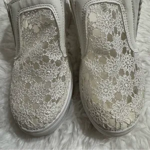 Amazon 5/$32 Bridal Wedge Shoes Size 7.5 thumbnail 3