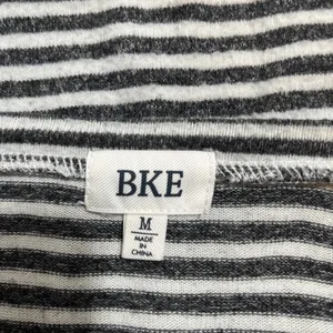 Gimmicks by BKE Long Sleeve Striped Shirt Womens M Gray Stripes Sweater T-Shirt thumbnail 3