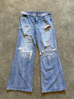 American Eagle Strigid Low Rise Baggy Flare Distressed Jeans Rainbow Size 10 thumbnail 1