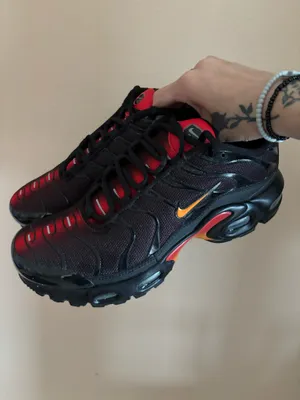 Nike Air Max Plus GS ‘Black University Red’ thumbnail 5