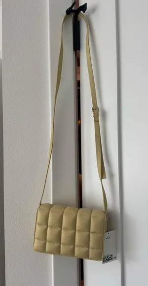 NWT Crossbody thumbnail 2
