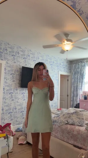 Princess Polly Dress Mini Green thumbnail 3