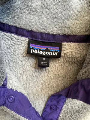 Patagonia Gray and purple fleece 1/4 snap fleece sweatshirt women’s medium thumbnail 2
