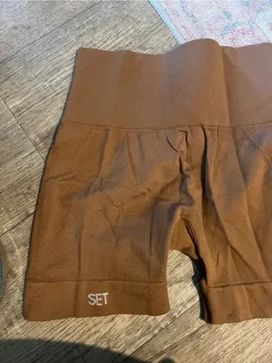 Set active High-Waist Women’s Brown Shorts thumbnail 5