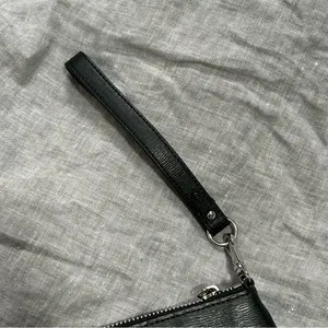Lauren Ralph Lauren Black Leather Coin Purse Clutch Wristlet thumbnail 4