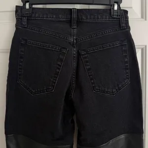 Abercrombie 90s Straight Ultra High Rise Mixed Fabric Faux Leather Jeans Size 26 thumbnail 6