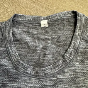 Lululemon Heather Gray Short Sleeve Athletic Shirt thumbnail 5
