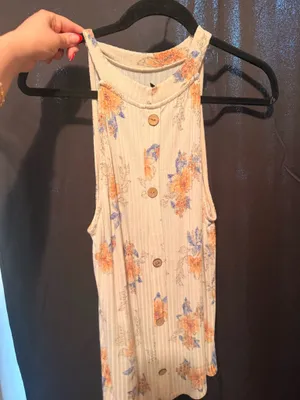 Boutique Dressy tank thumbnail 2